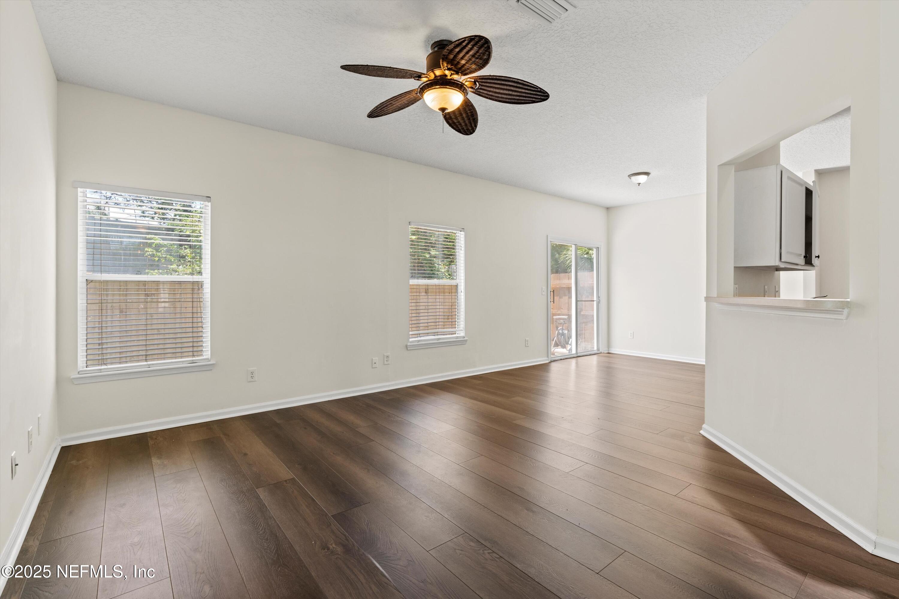 124 SHELBYS COVE Court