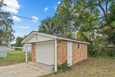 A home in East Palatka