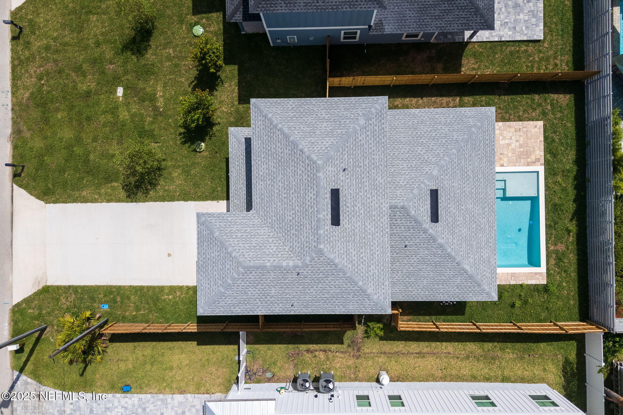 609 TWENTY-SECOND Street