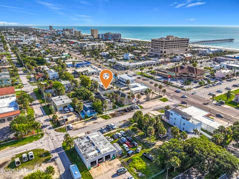 Photo of 319 1ST Avenue #2-D, Jacksonville Beach, FL 32250 (MLS # 2156550)