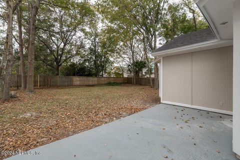 A home in Middleburg