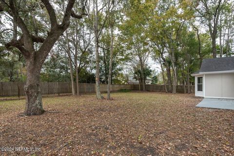 A home in Middleburg