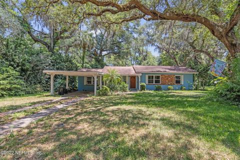 A home in Palatka