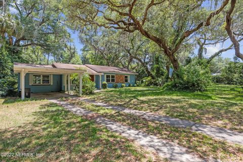 A home in Palatka