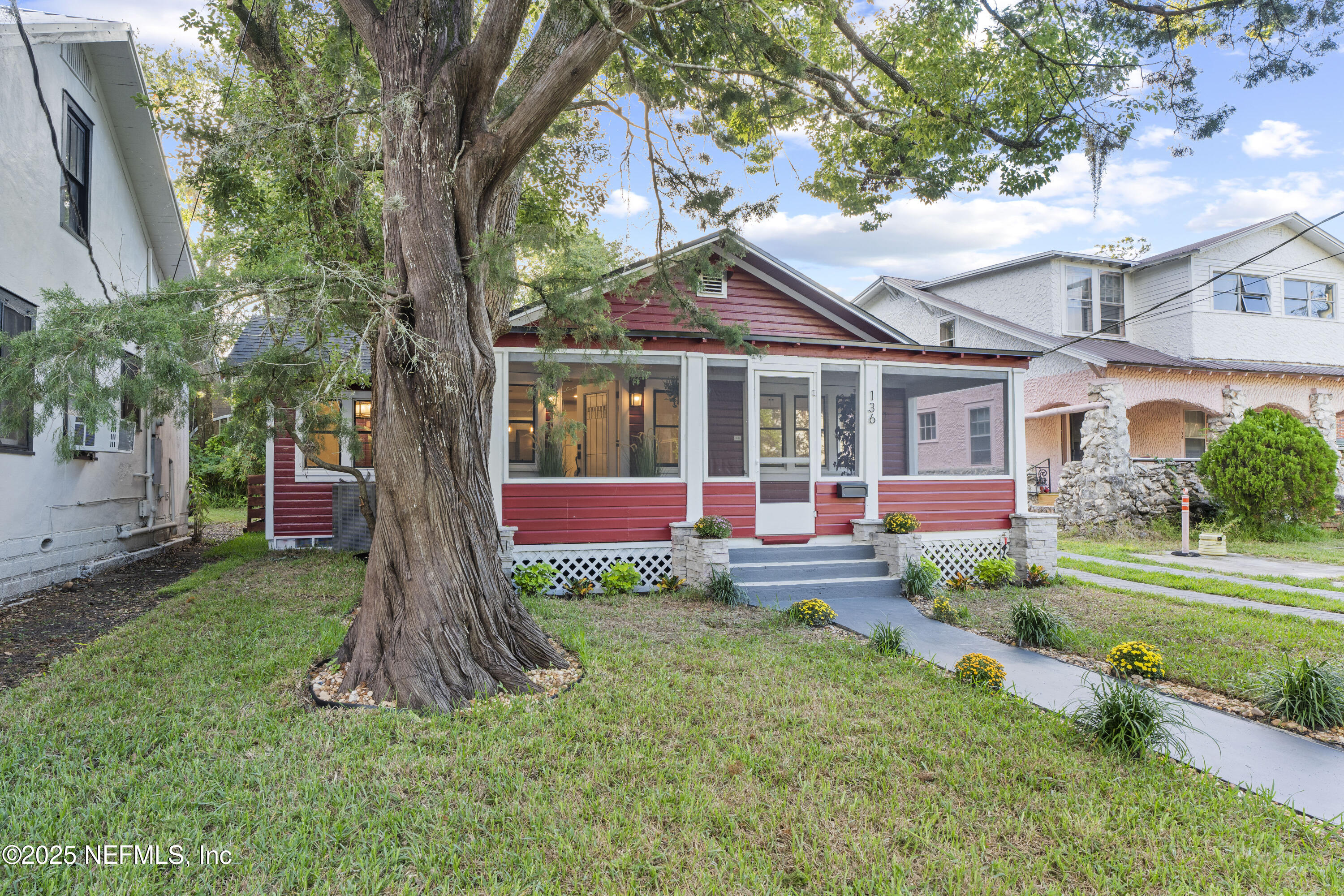 136 WASHINGTON Street