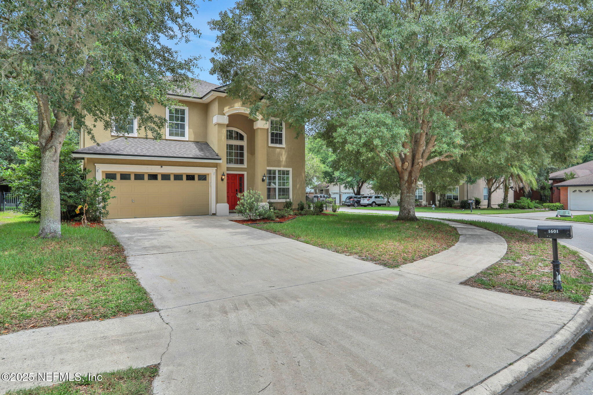1601 MAJESTIC VIEW Lane