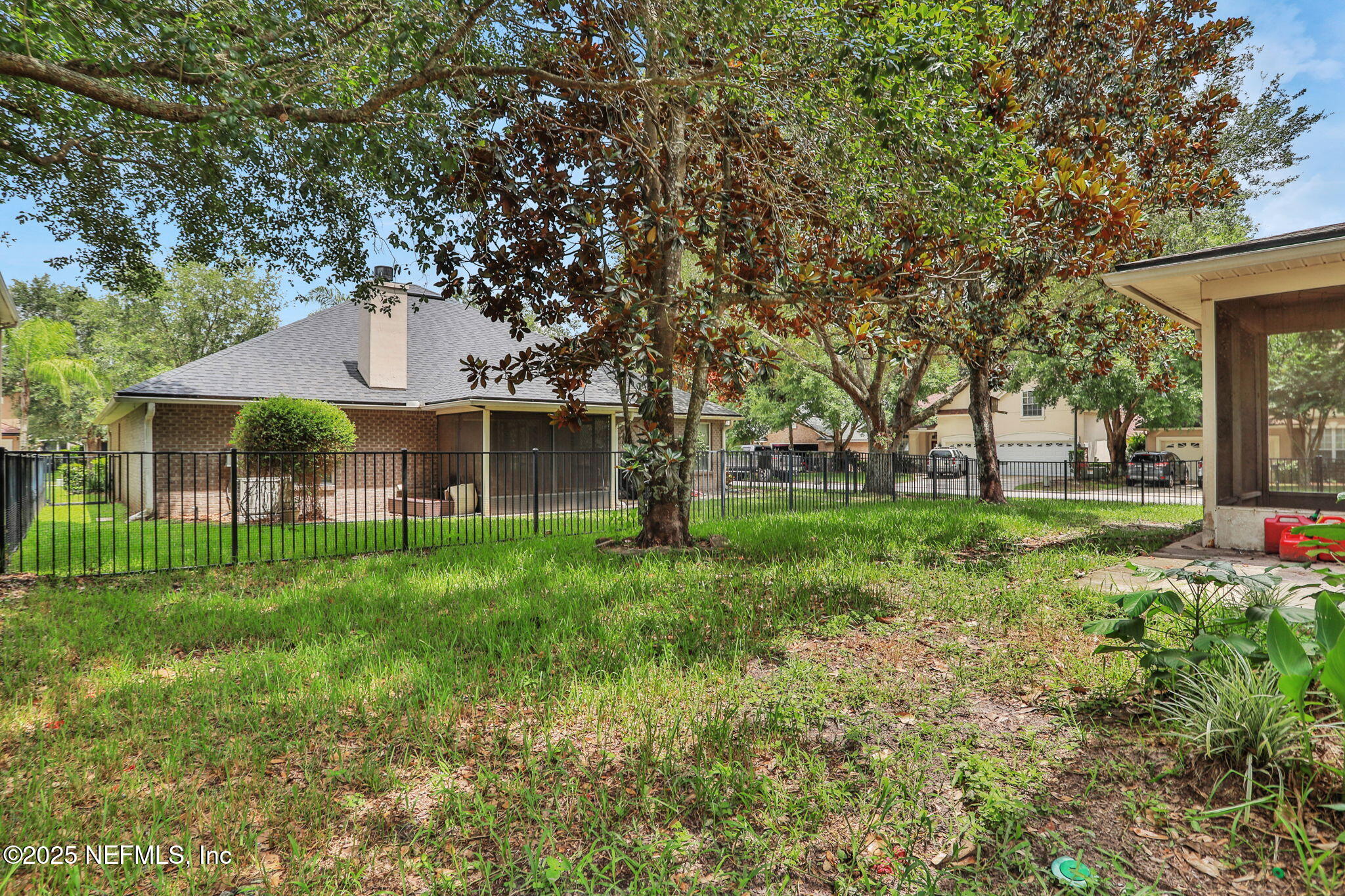 1601 MAJESTIC VIEW Lane