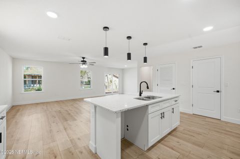 5243 SHENANDOAH Avenue Jacksonville FL 32254