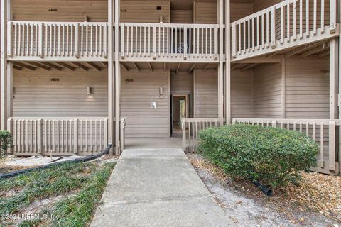 A home in Middleburg