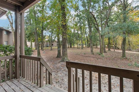 A home in Middleburg