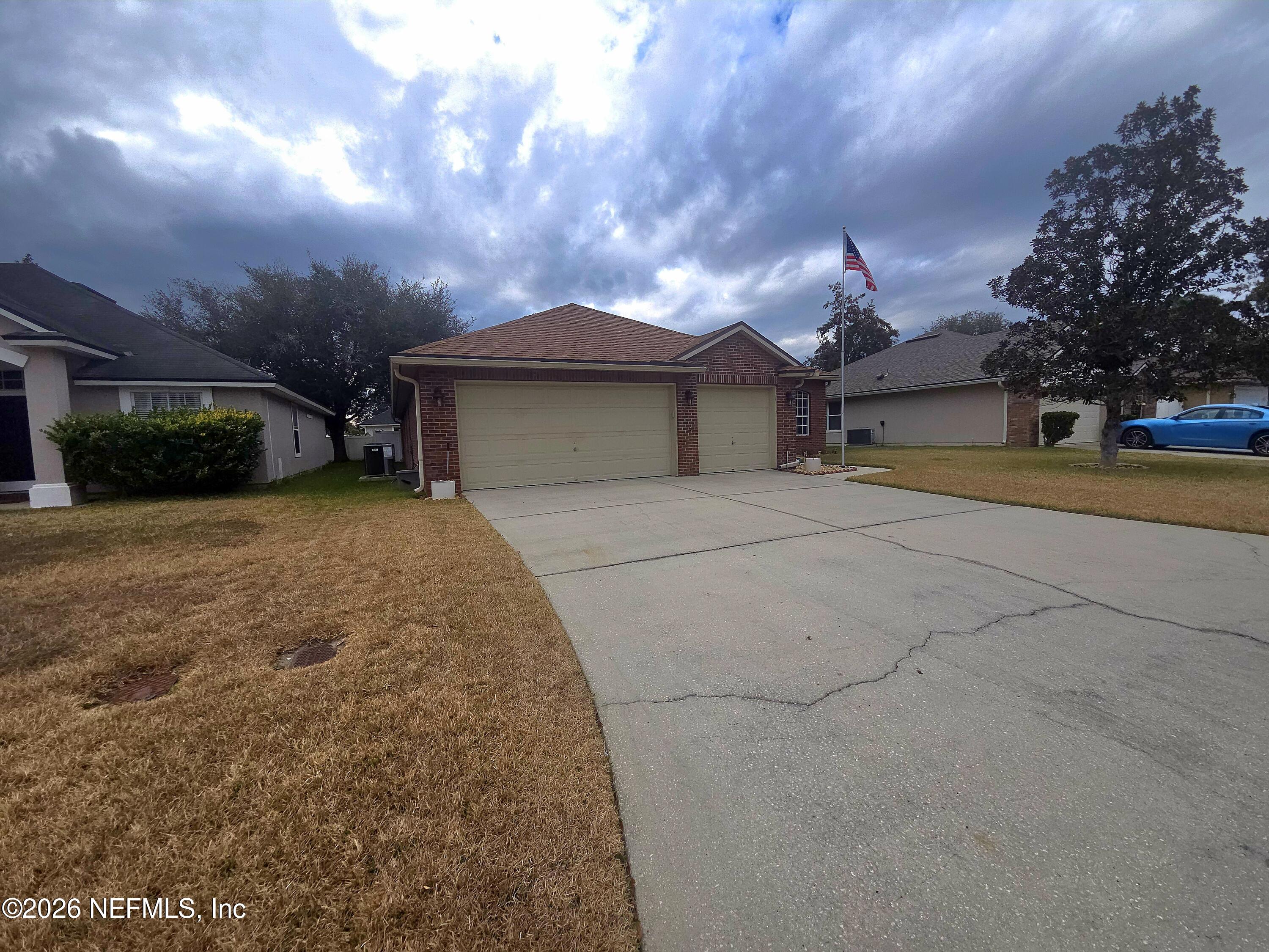 2864 CROSS CREEK Drive