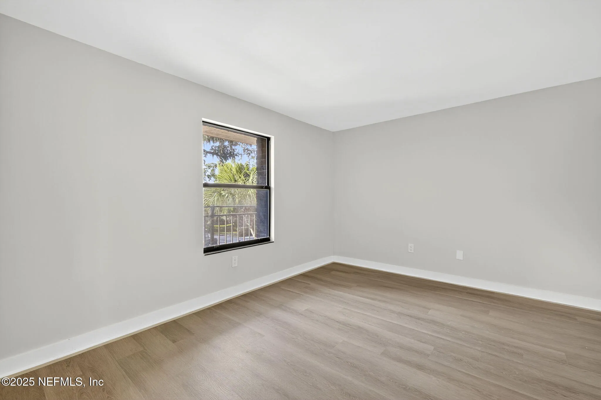 Jacksonville, Florida 32217, United States, 2 Bedrooms Bedrooms, ,2 BathroomsBathrooms,Residential,Active,211696