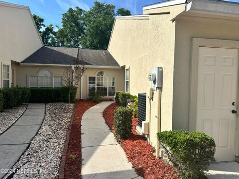 Townhouse in Orange Park FL 92 FOX VALLEY Drive 14.jpg