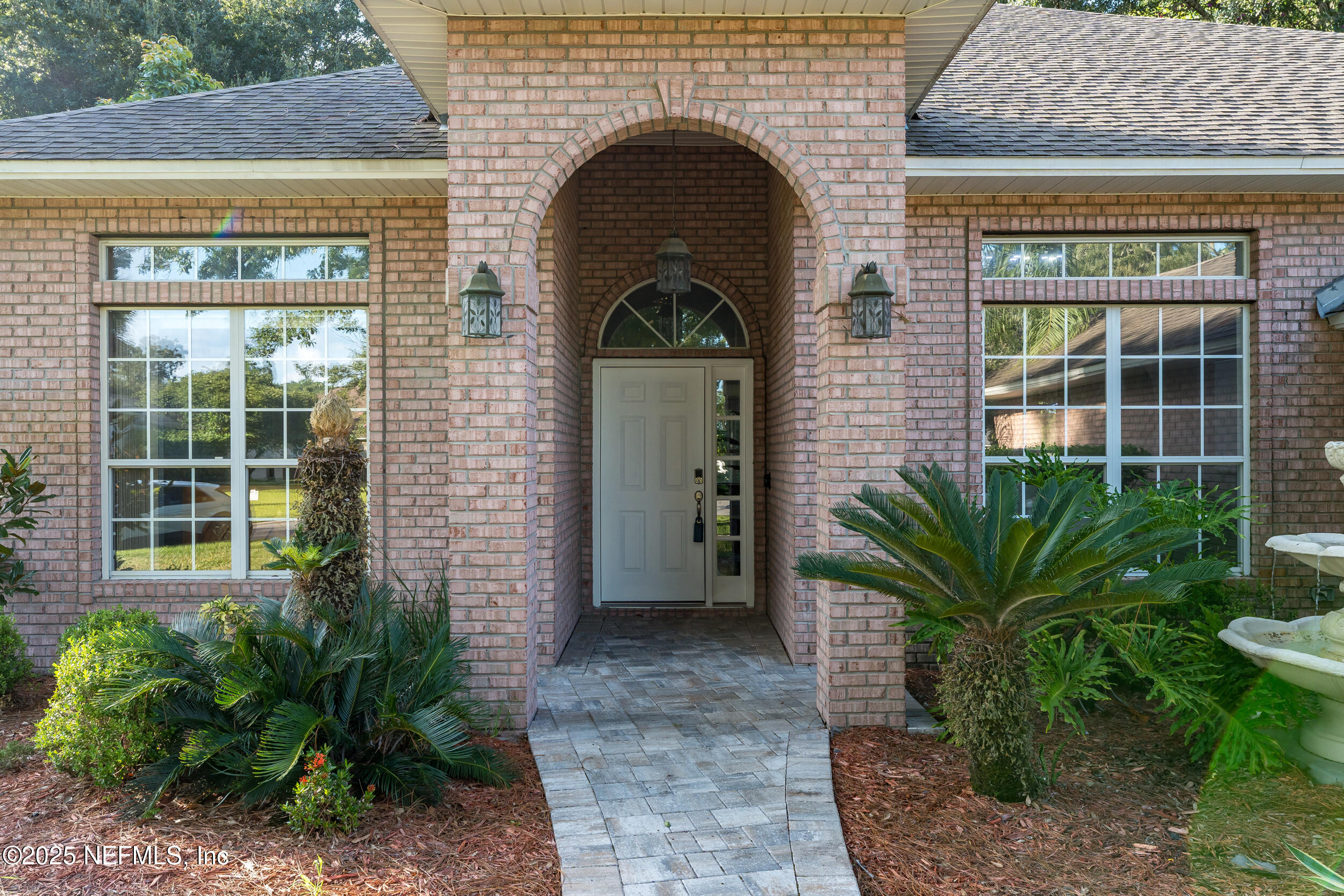 701 VIOLET Place