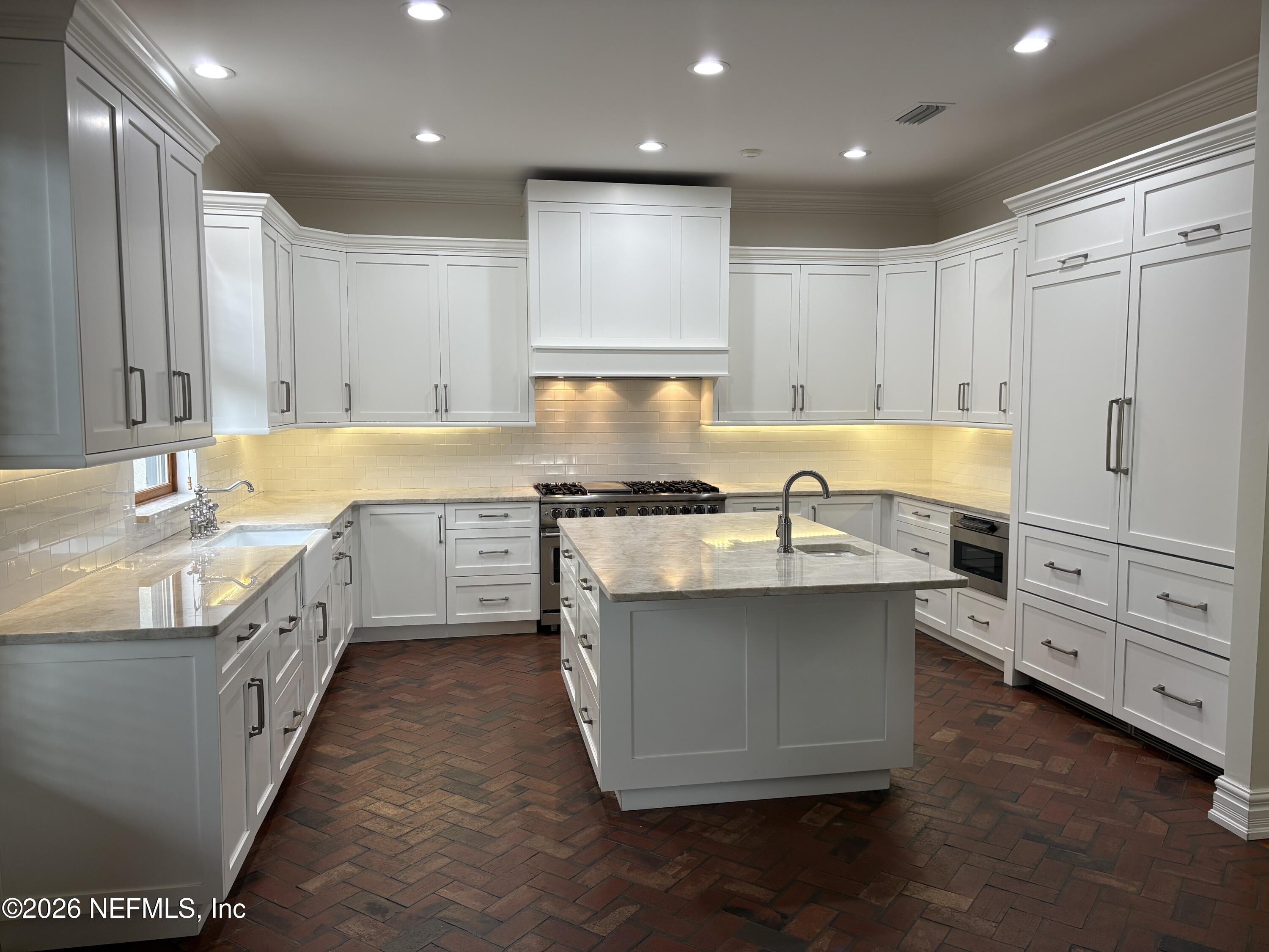 121 CARRIAGE LAMP Way