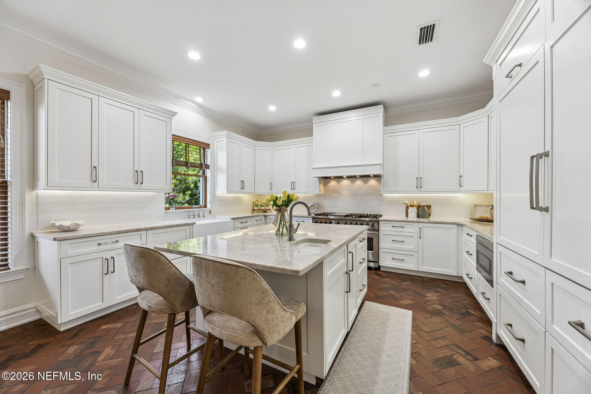 121 CARRIAGE LAMP Way