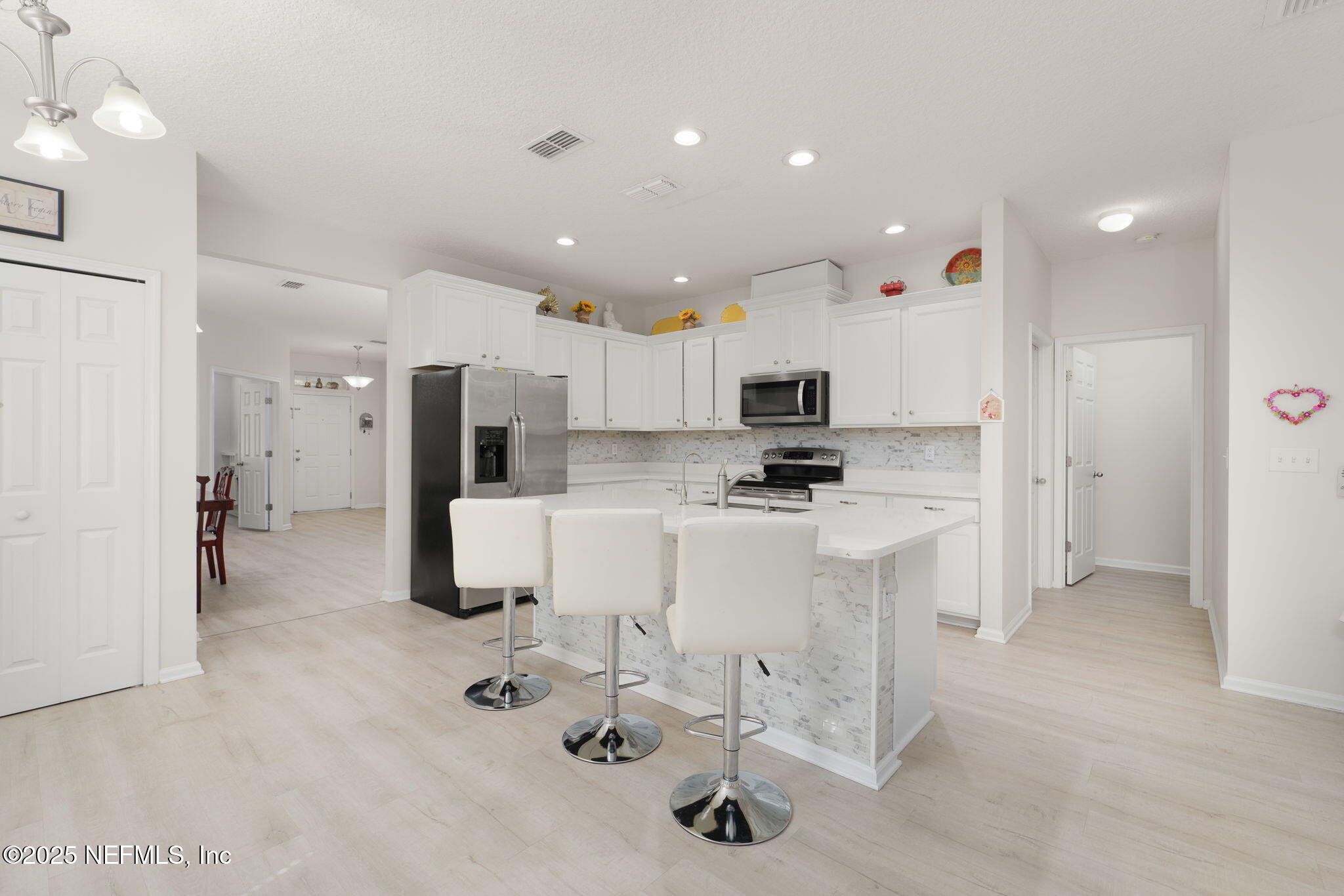 6748 GREENLAND CHASE Boulevard