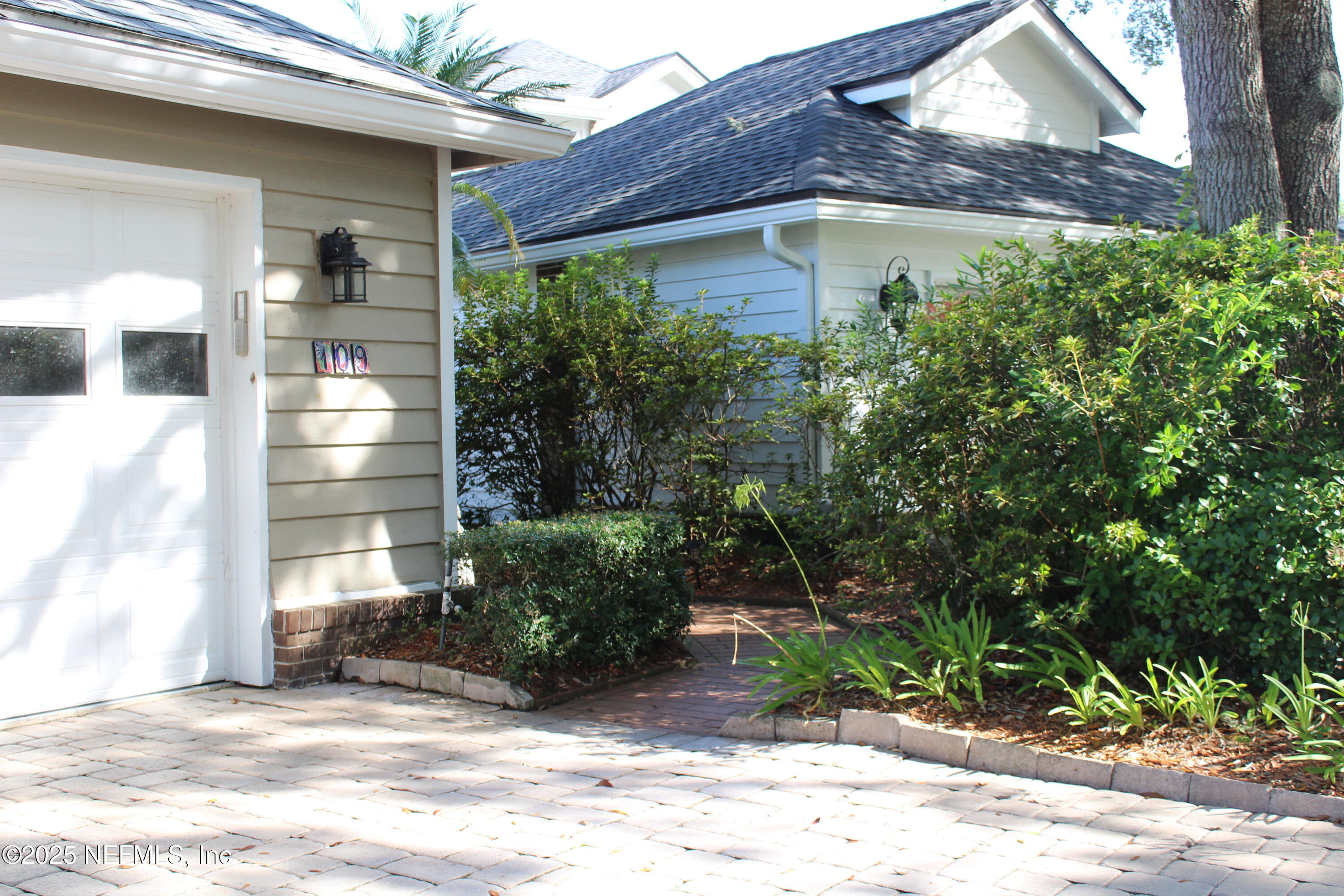 109 BAY HILL Court