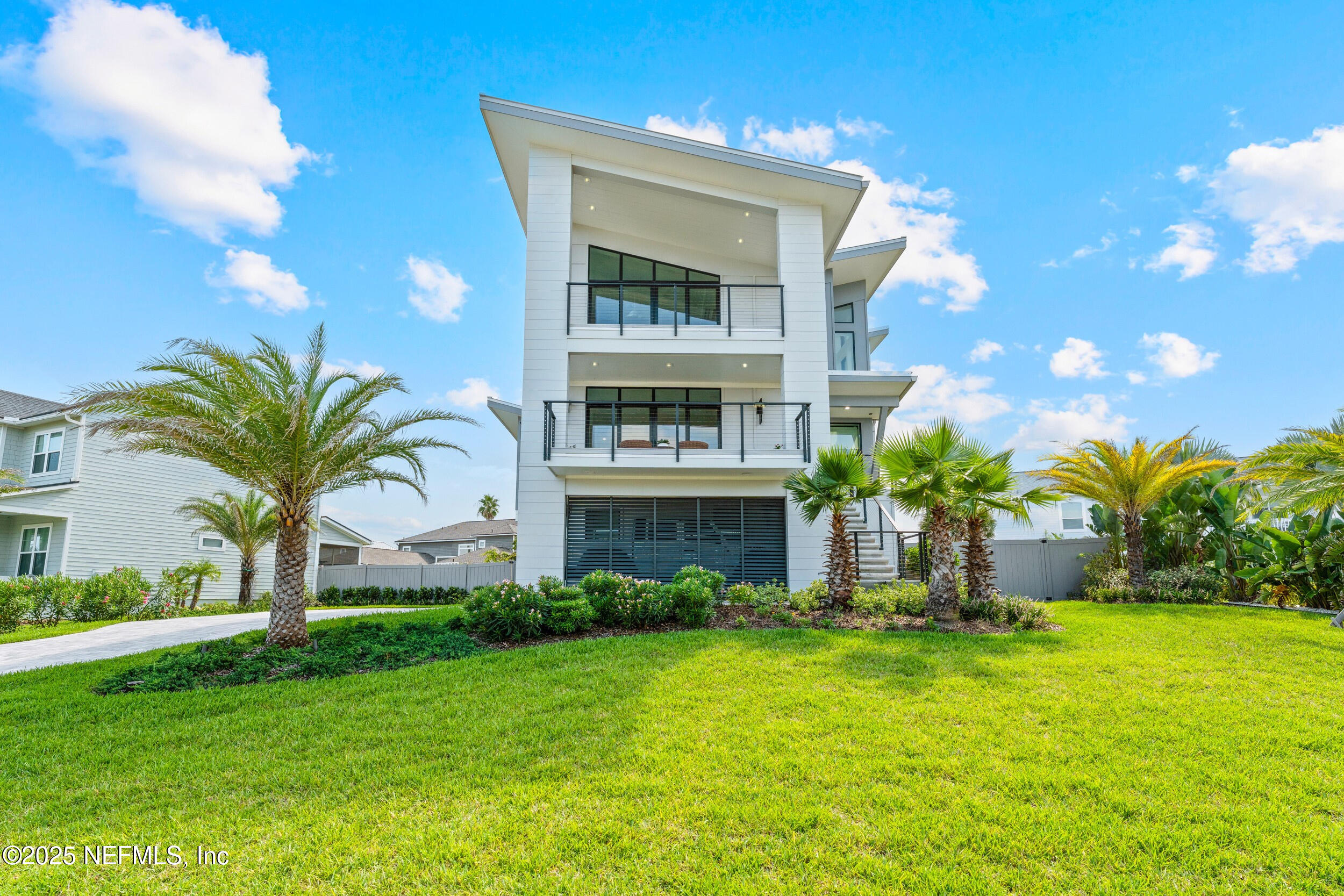 233 HIDDEN DUNE Court