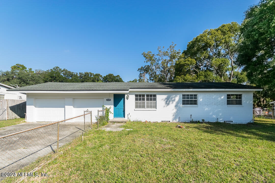 Jacksonville, FL home for sale located at 10605 AKERS Drive, Jacksonville, FL 32225