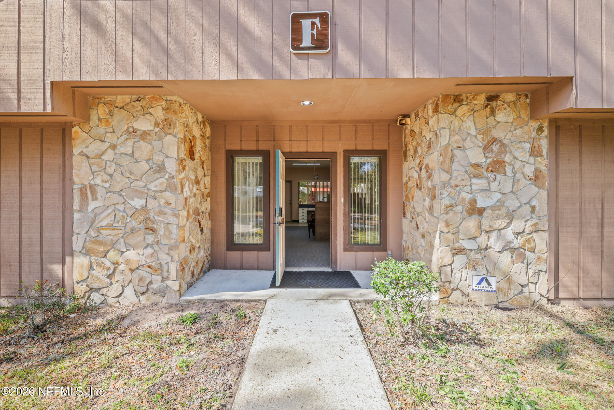 943 CESERY Boulevard F