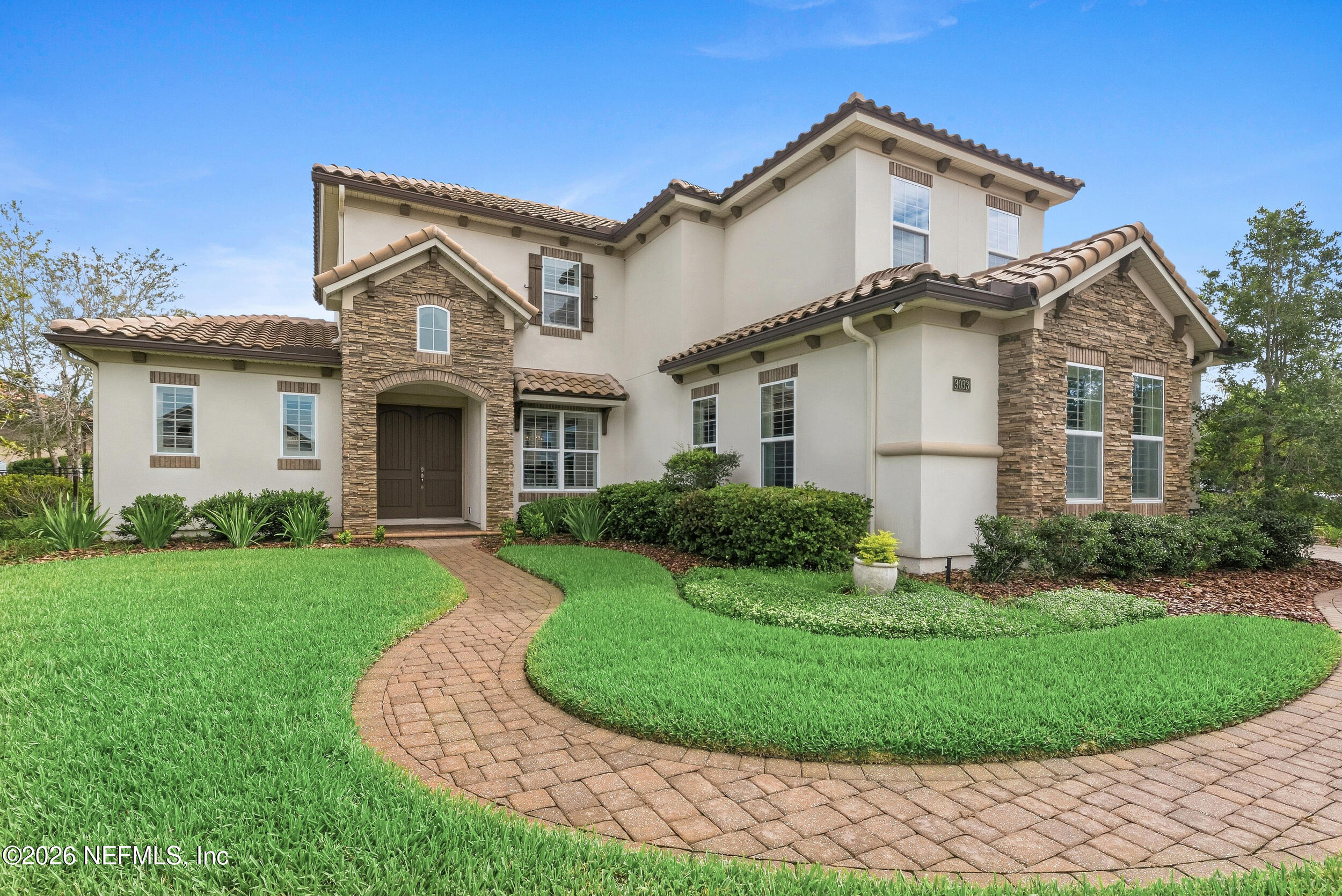 3033 SAVONA Court