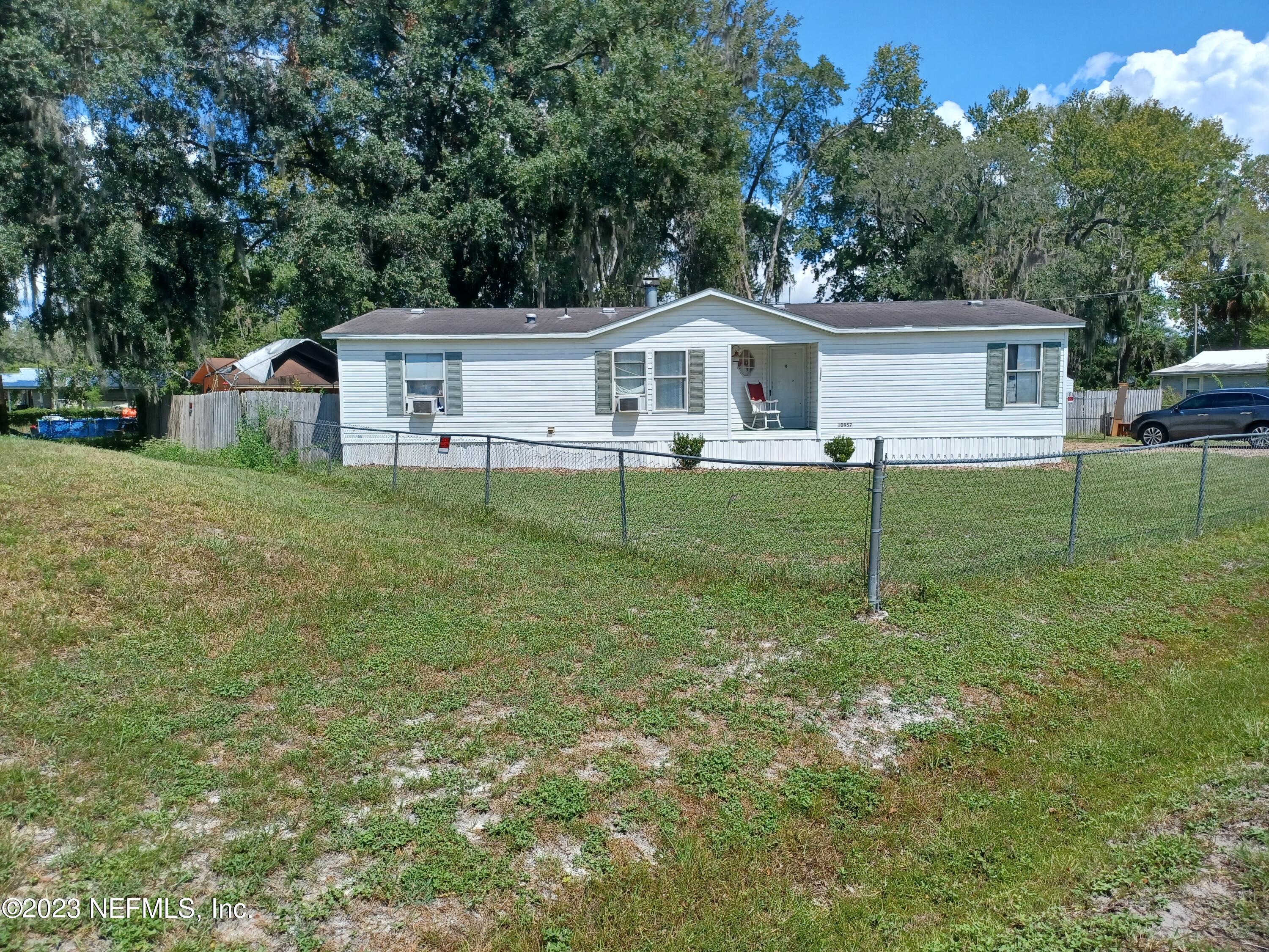 Jacksonville, FL home for sale located at 10957 Flamingo Avenue, Jacksonville, FL 32220