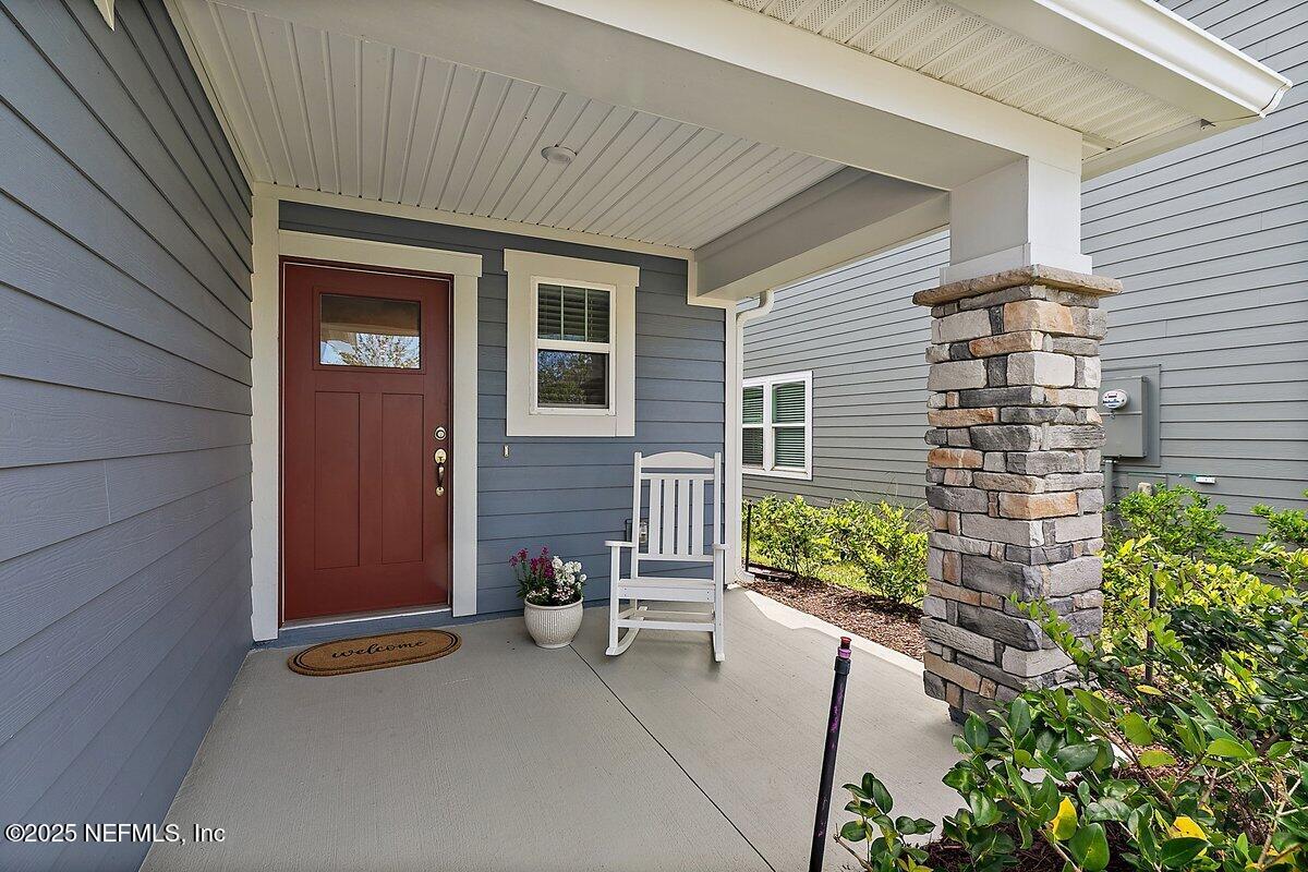 231 MEADOW CREEK Drive