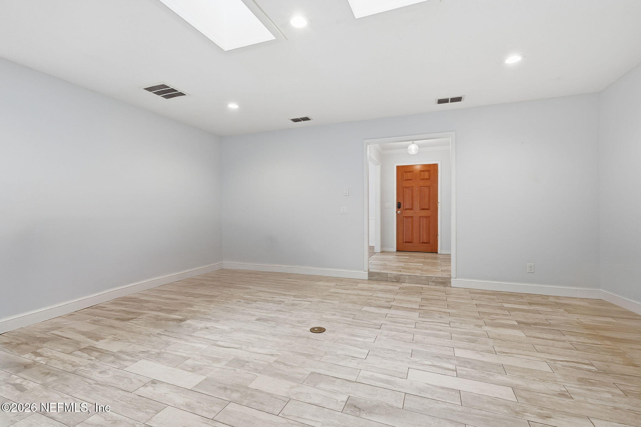 3245 CLIPPER Place