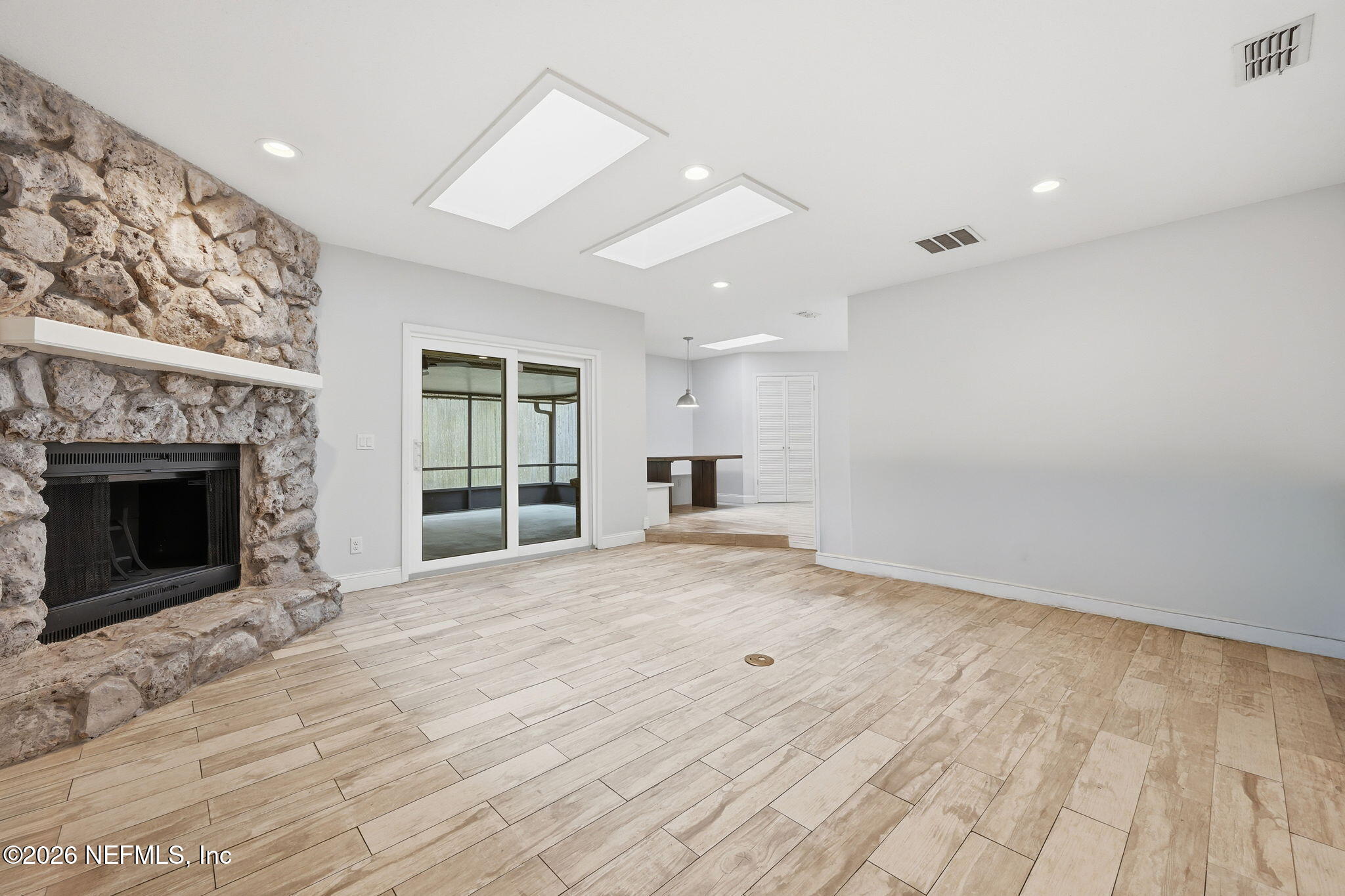 3245 CLIPPER Place