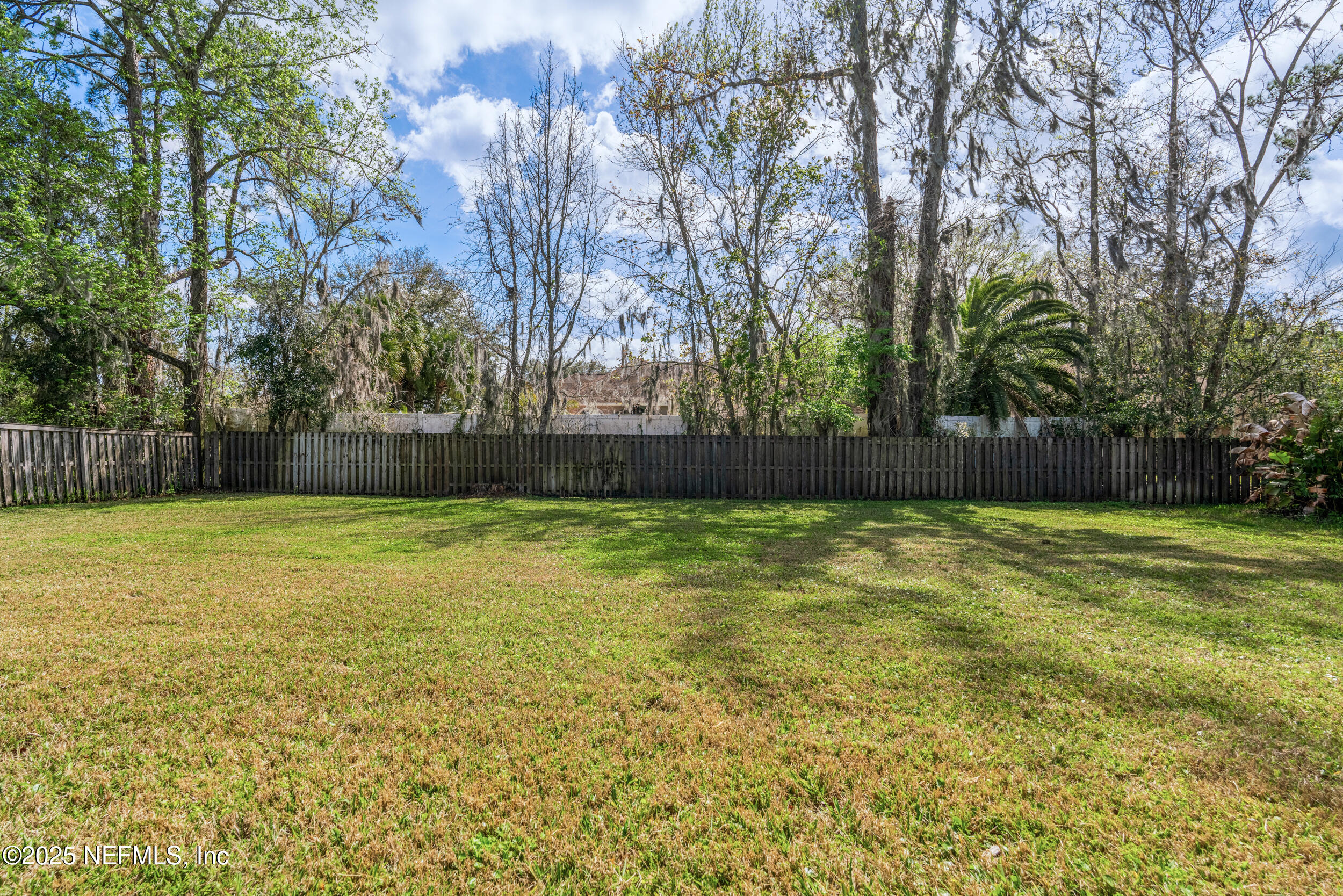 2692 FAIRWAY FARMS Court