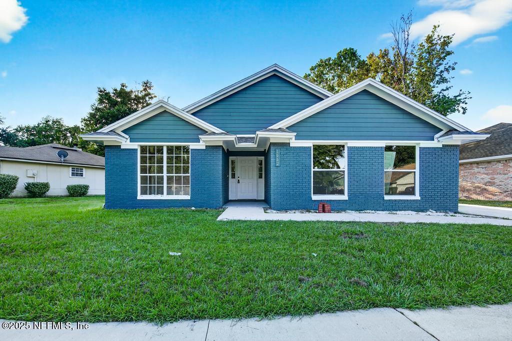 1662 SPRING BRANCH Drive E