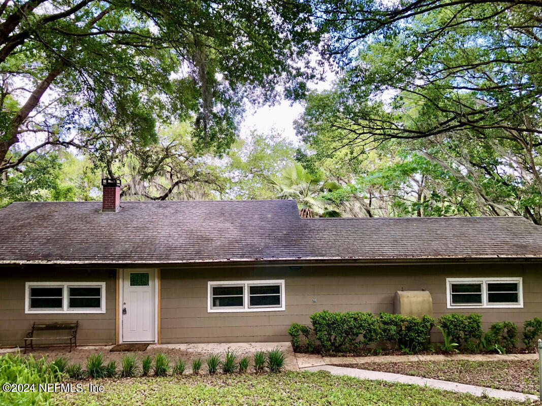 Keystone Heights, FL home for sale located at 7811 Twin Lakes Road, Keystone Heights, FL 32656