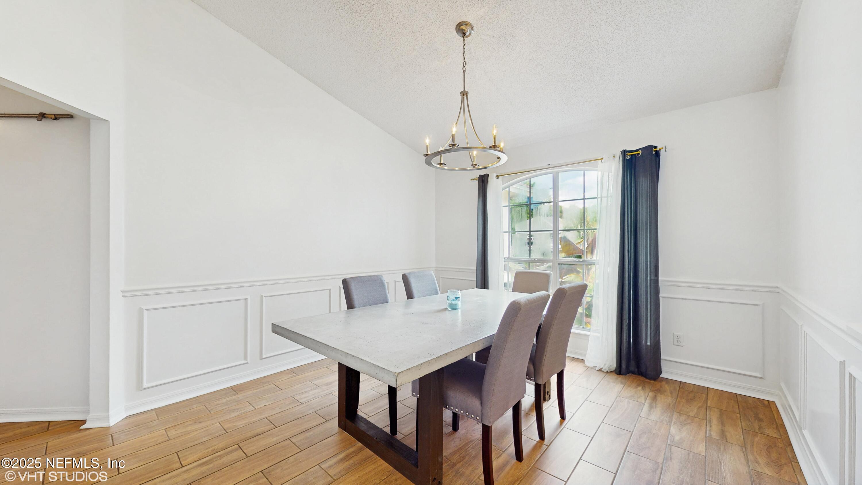 8207 INTERNATIONAL VILLAGE Drive