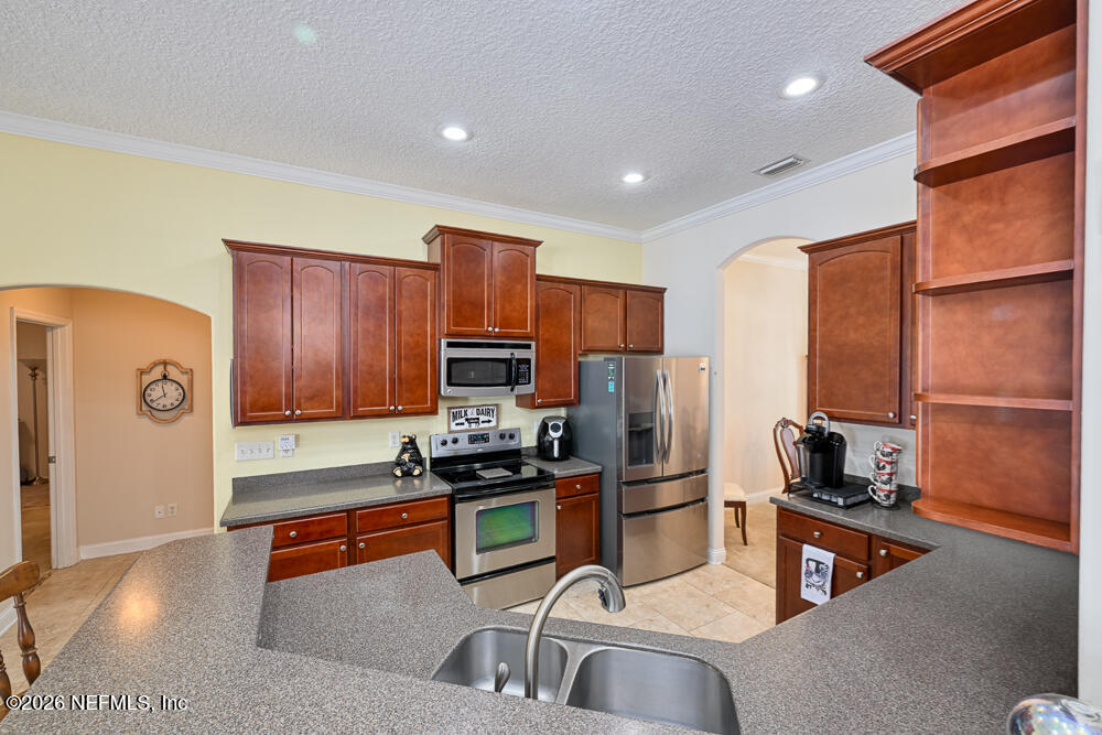 144 OAKWOOD PLANTATION Drive