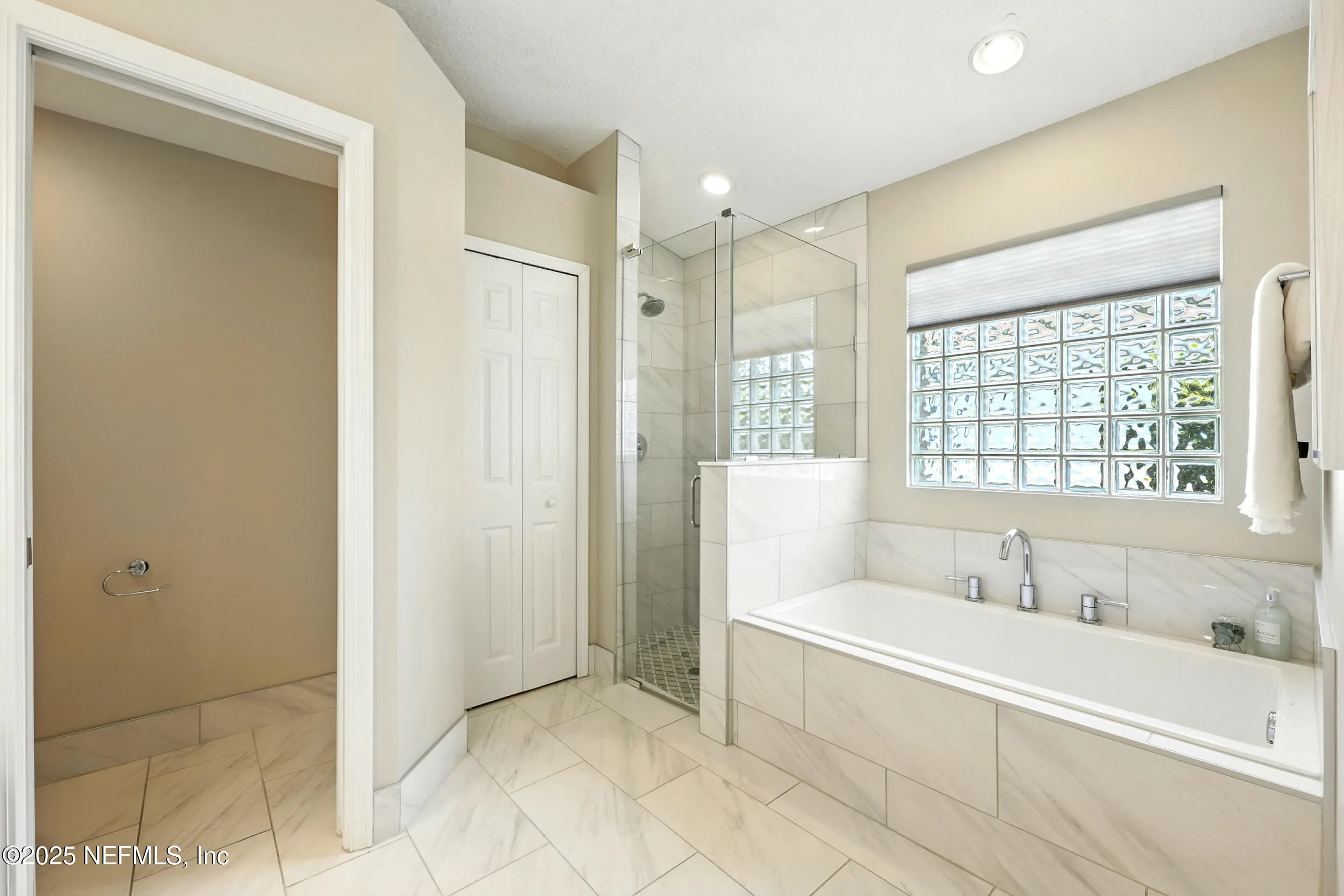 Jacksonville, Florida 32224, United States, 3 Bedrooms Bedrooms, ,2 BathroomsBathrooms,Residential,Active,152636