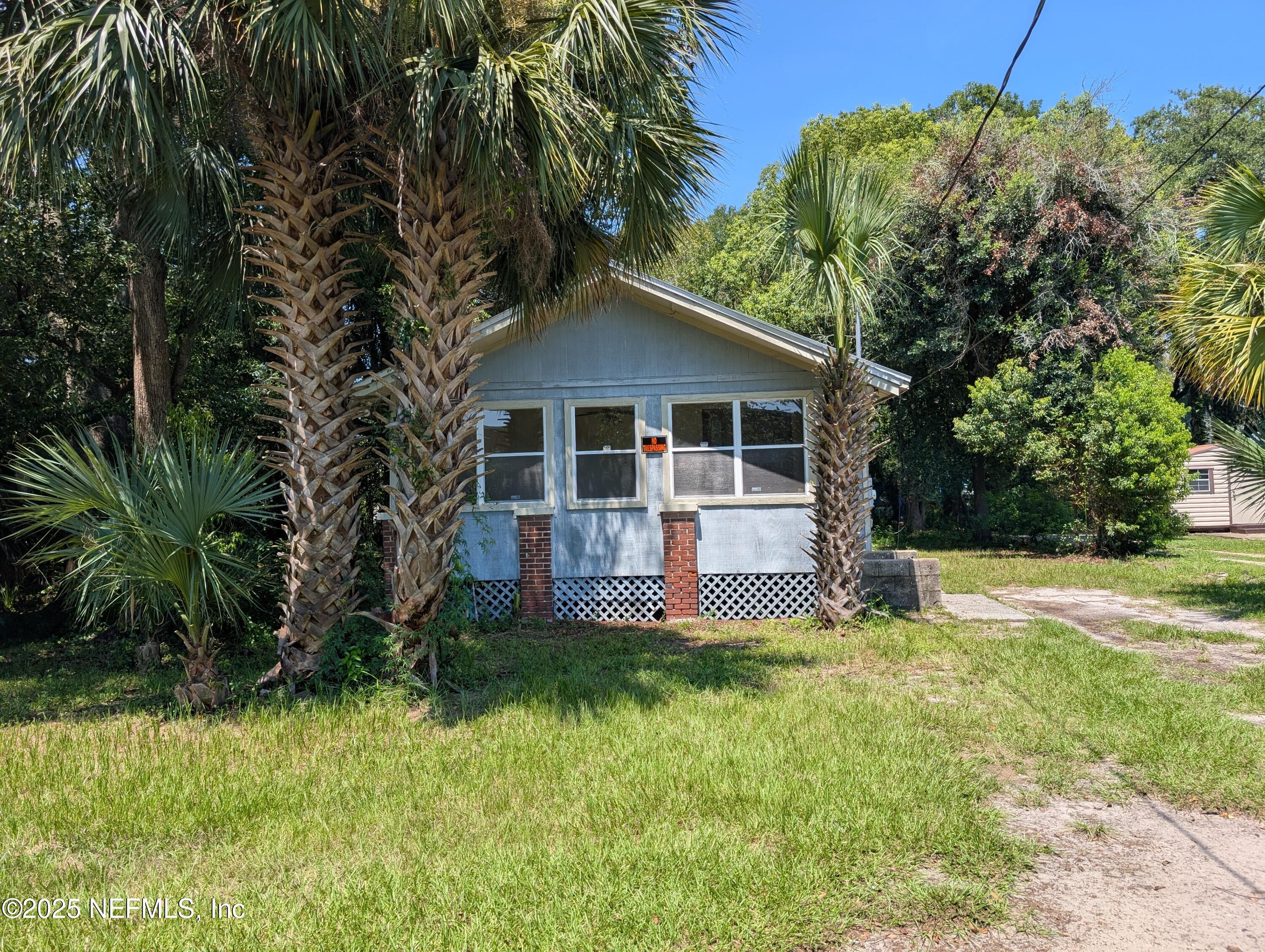 345 W 40TH Street