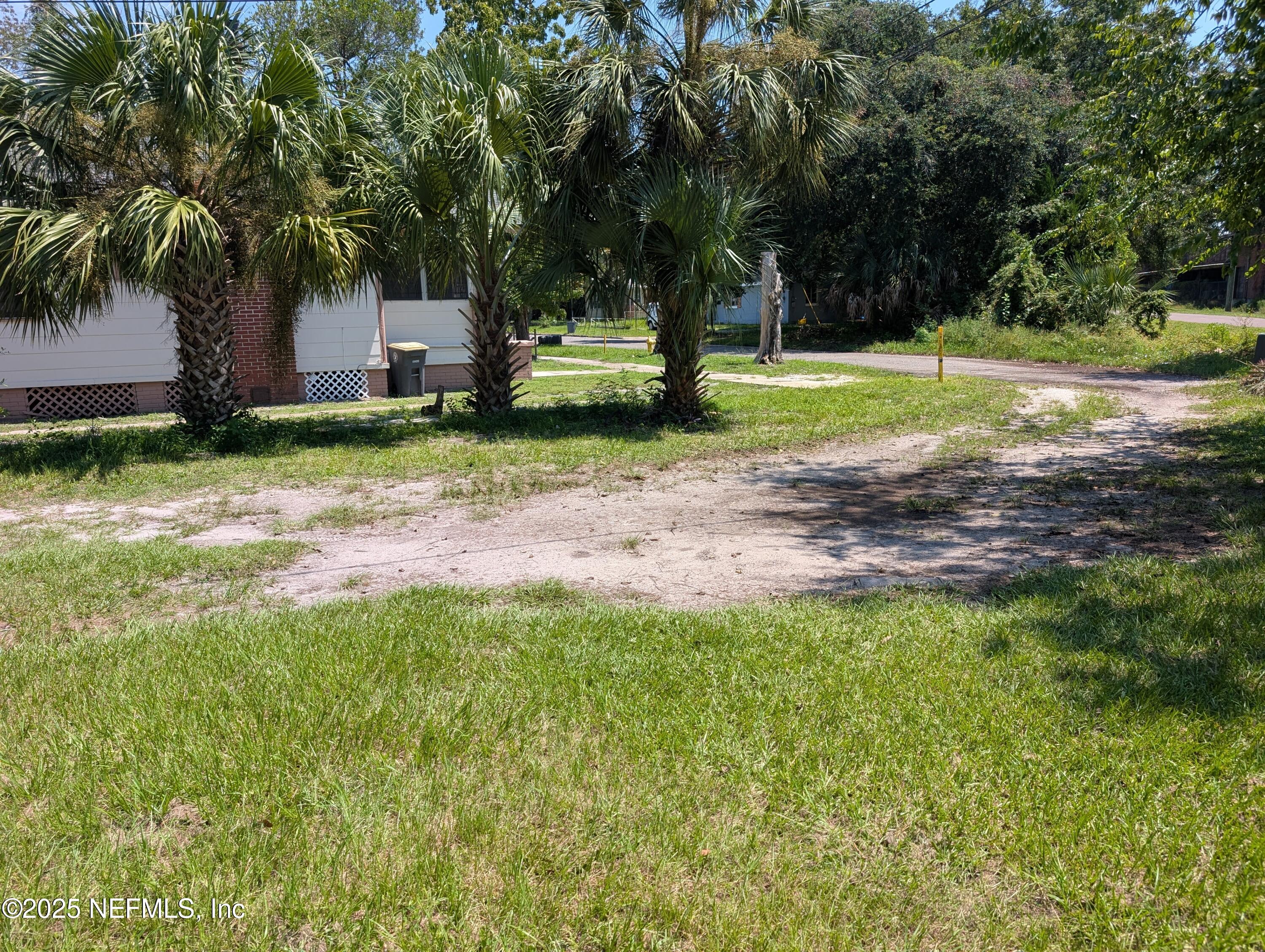 345 W 40TH Street