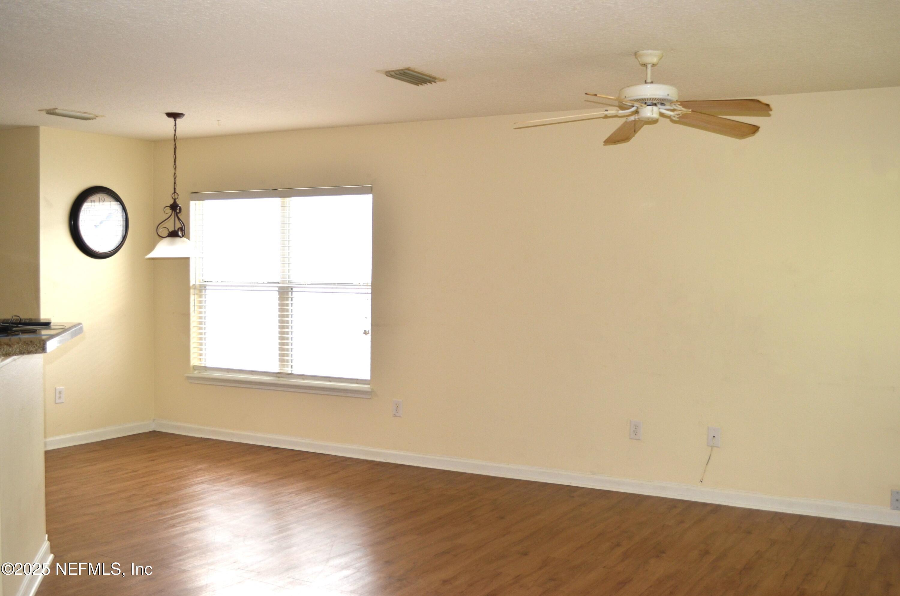 800 BLACK CHERRY Drive S