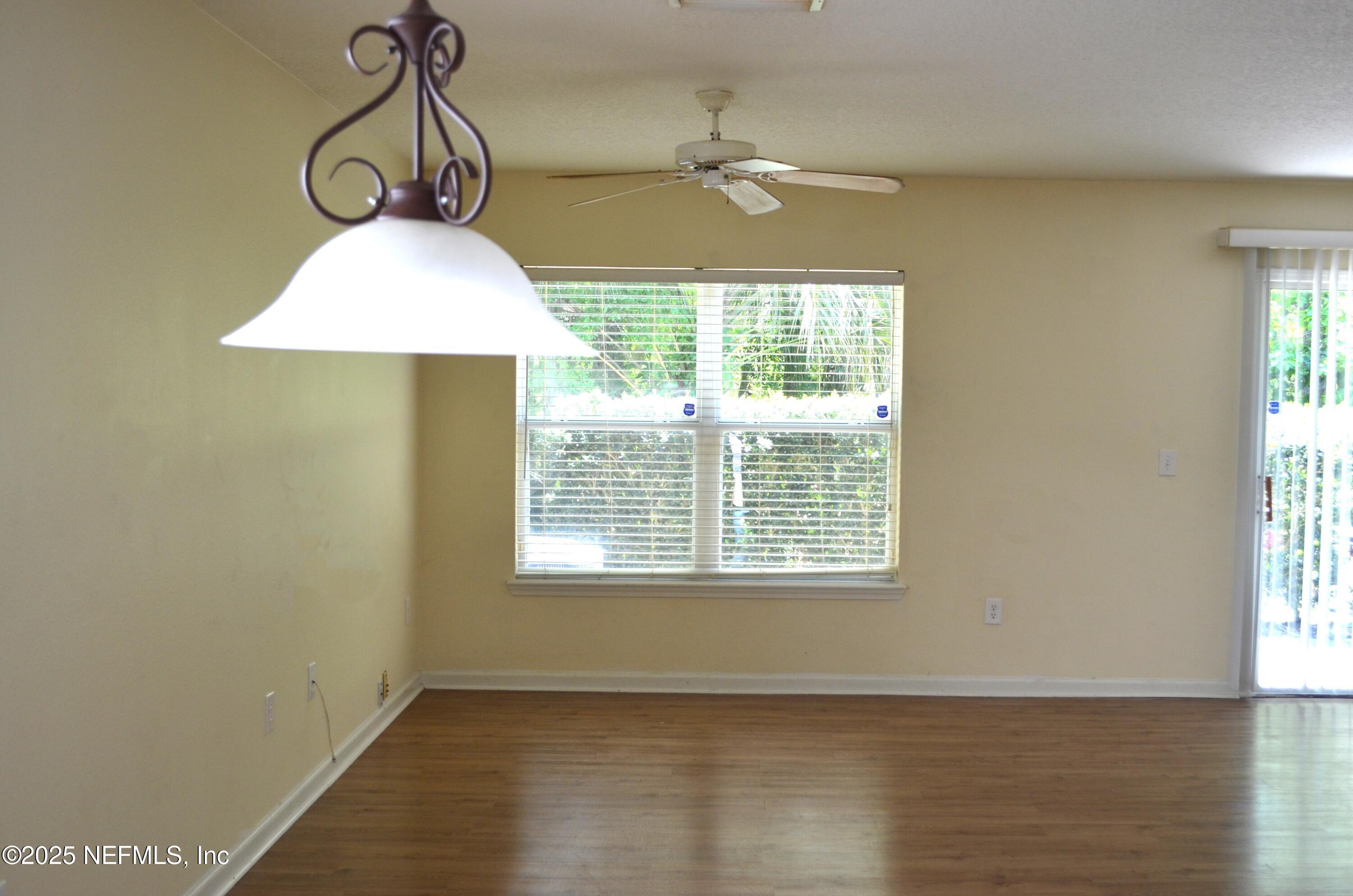 800 BLACK CHERRY Drive S