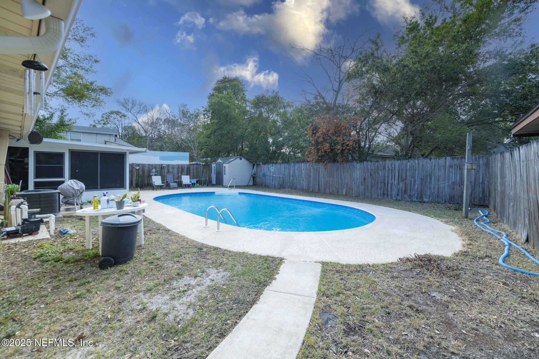 431 VALDERIA Drive