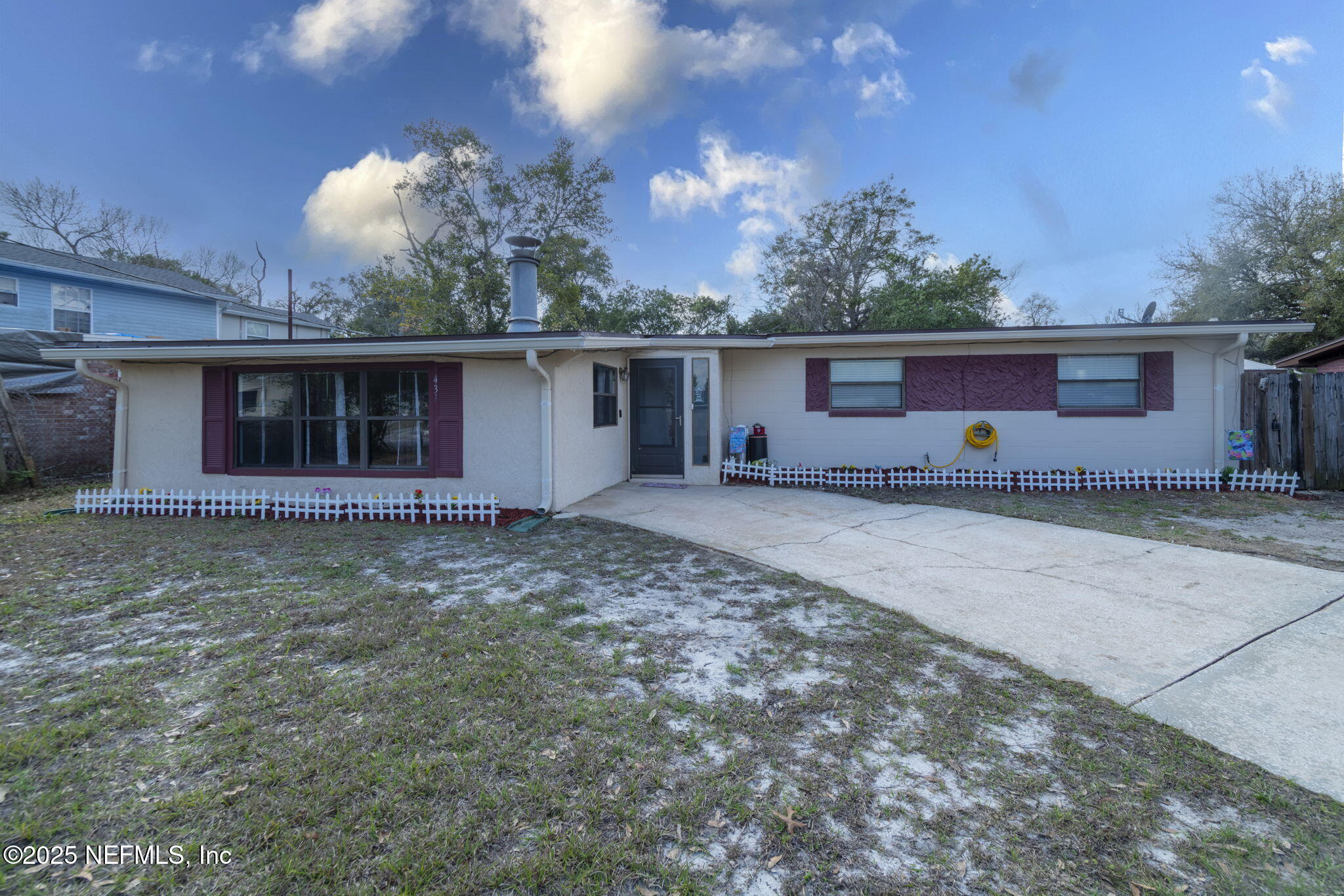431 VALDERIA Drive