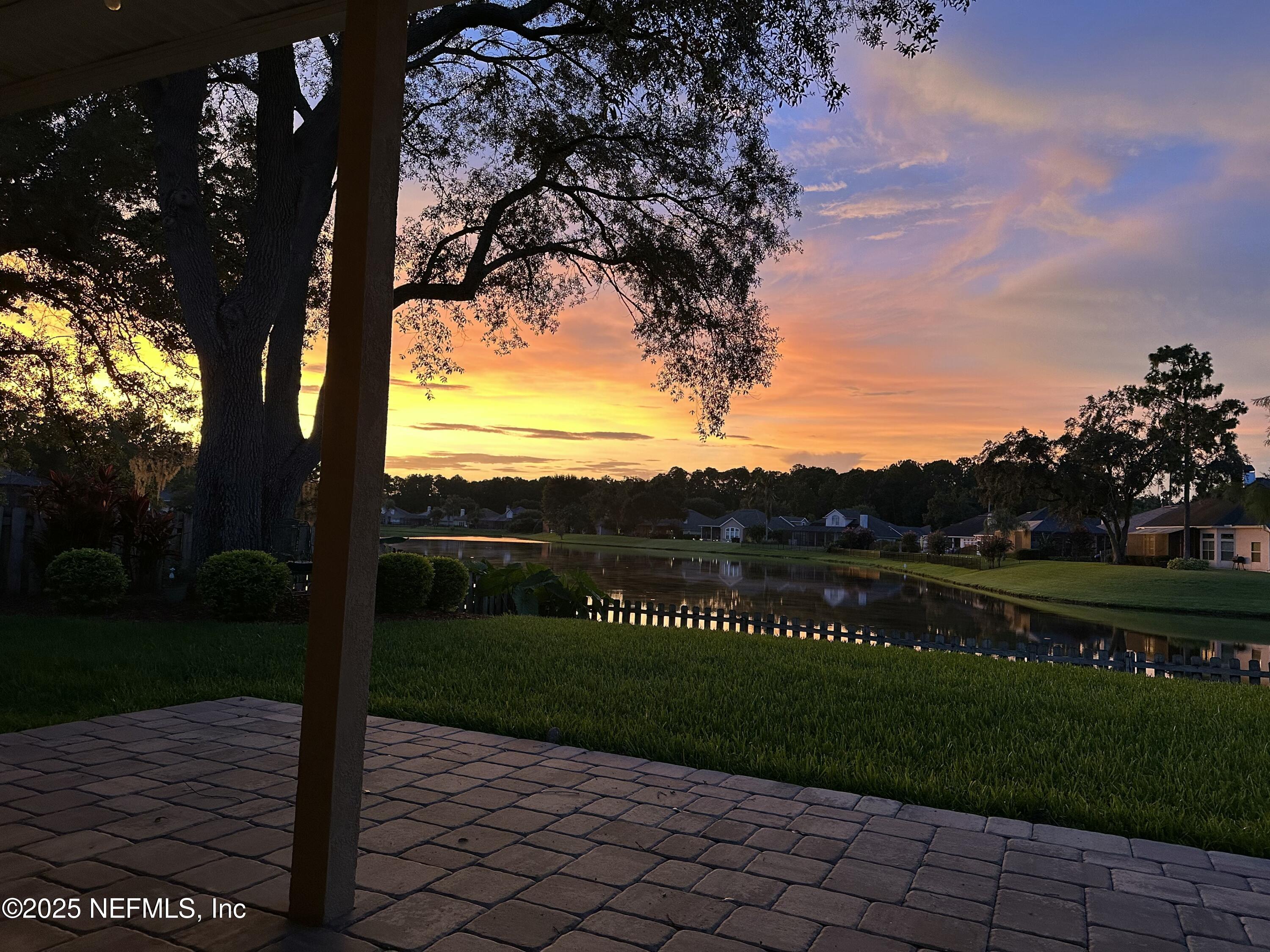 364 MAPLEWOOD Drive