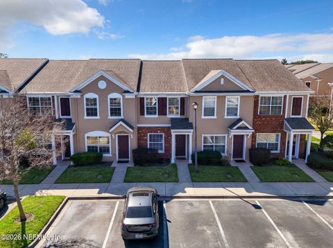 Photo of 8118 SUMMERGATE Court, Jacksonville, FL 32256 (MLS # 2129016)