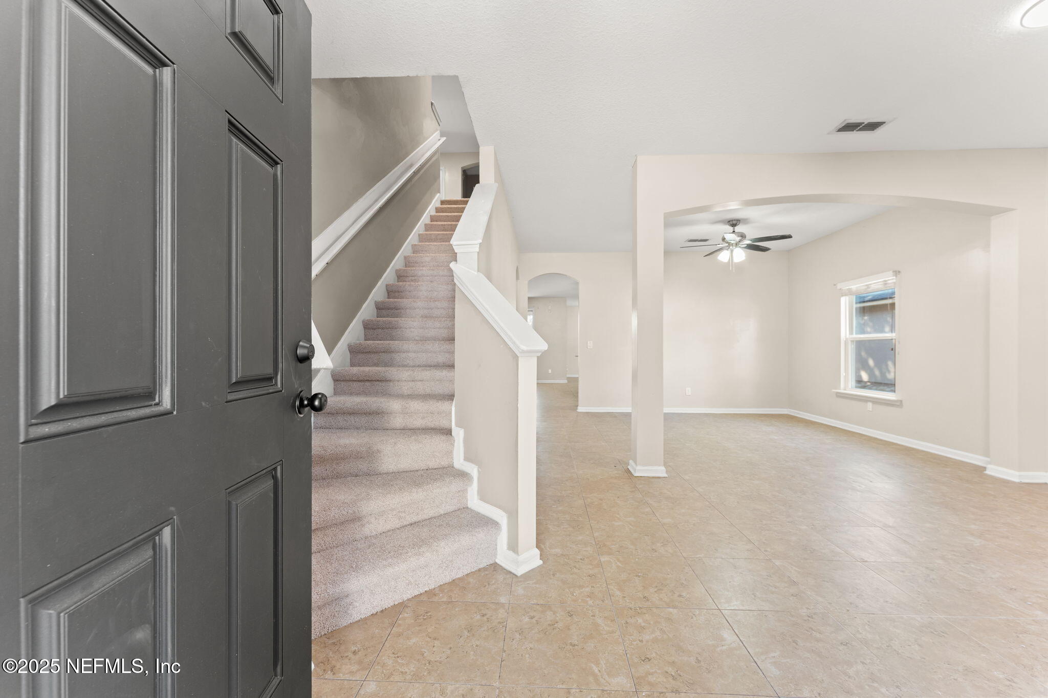 2532 CANEY OAKS Drive W