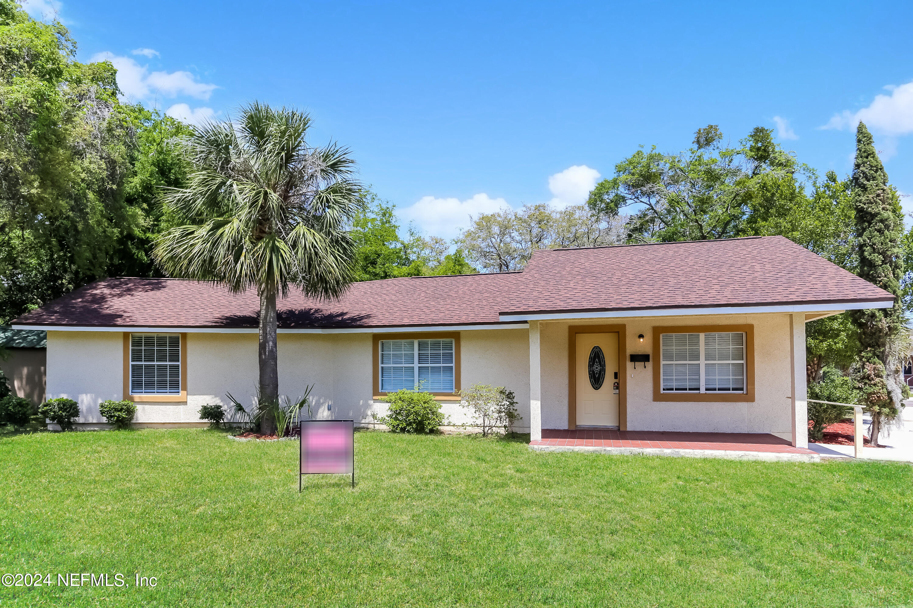Fernandina Beach, FL home for sale located at 931 S 10th Street, Fernandina Beach, FL 32034