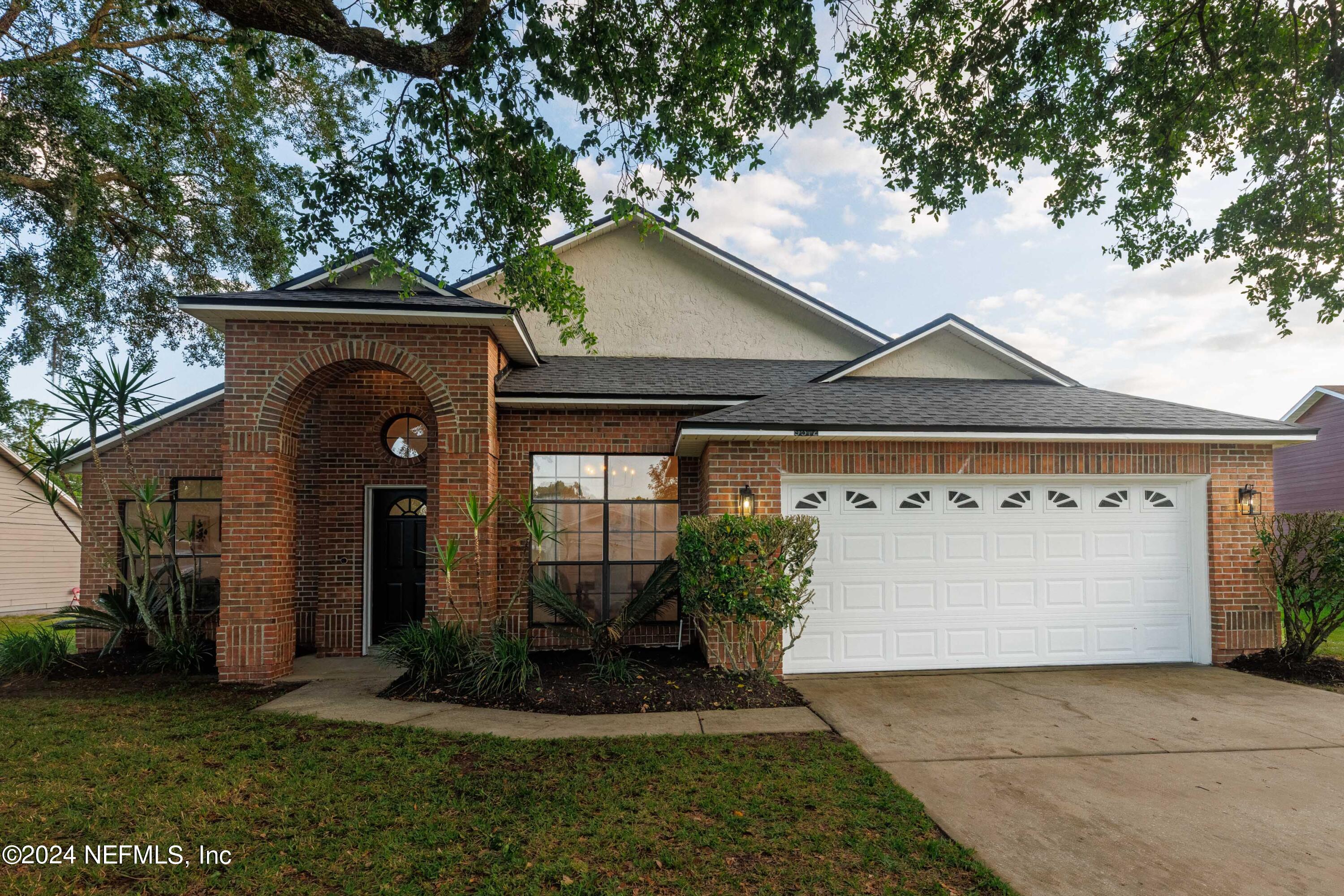 Jacksonville, FL home for sale located at 9512 Apple Valley Lane, Jacksonville, FL 32222