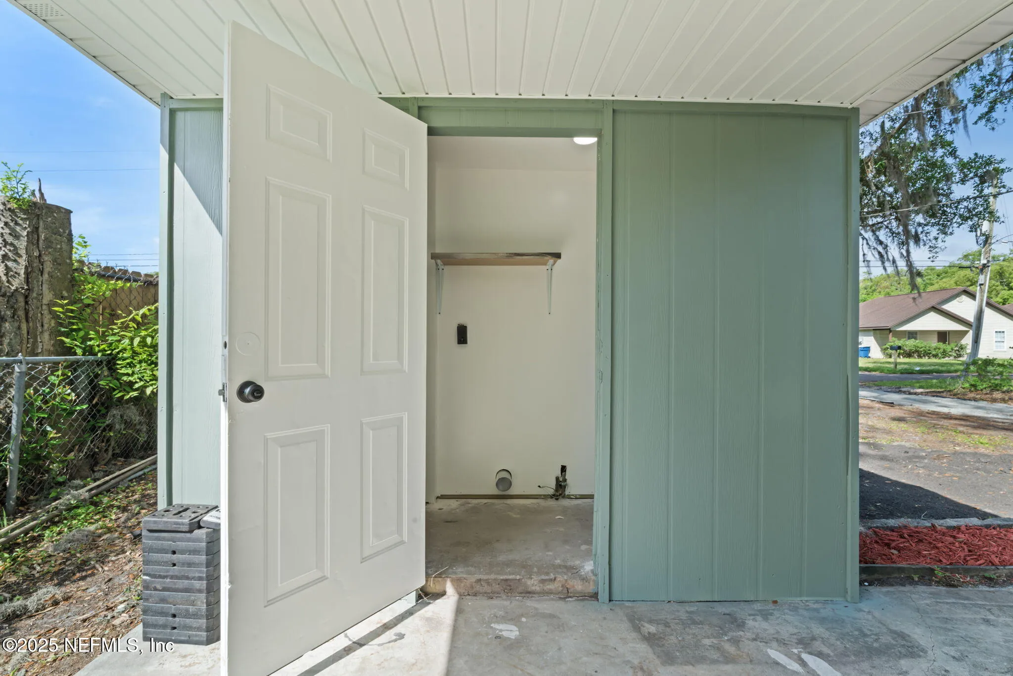 Jacksonville, Florida 32208, United States, 3 Bedrooms Bedrooms, ,1 BathroomBathrooms,Residential,Active,198719