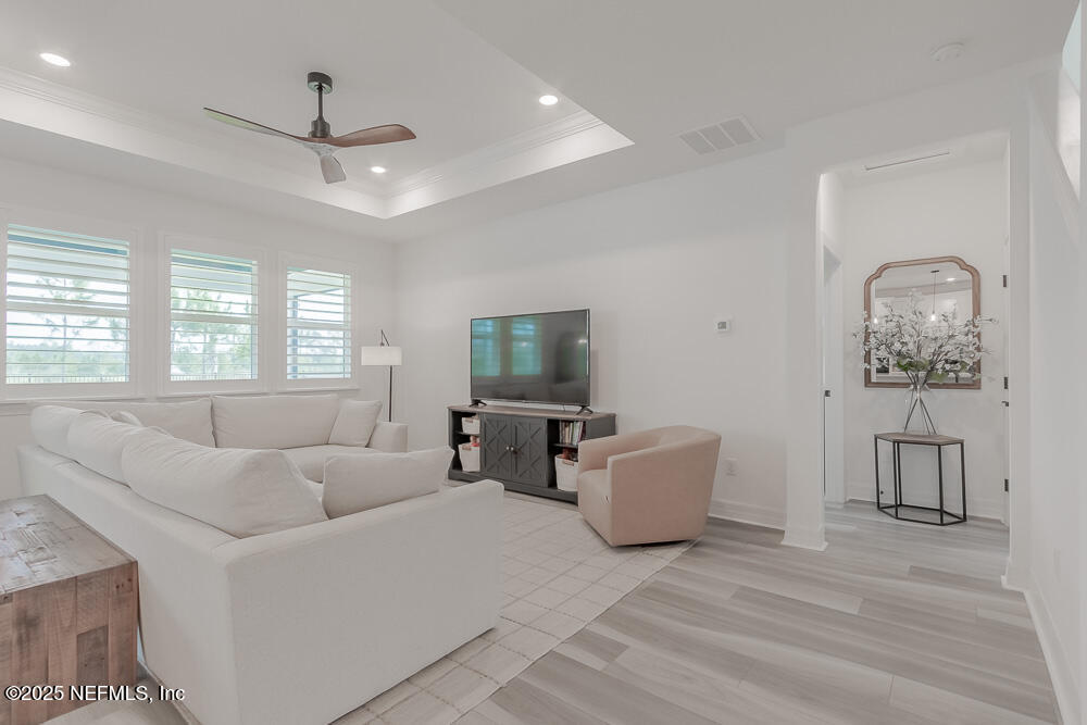 336 SHORTLEAF Lane