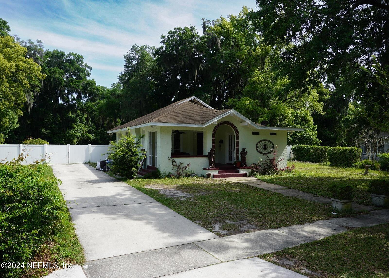 Jacksonville, FL home for sale located at 6601 Oakwood Street, Jacksonville, FL 32208